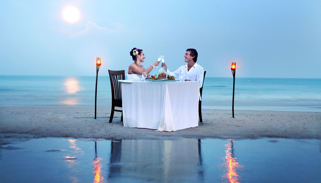 彼女とディナー